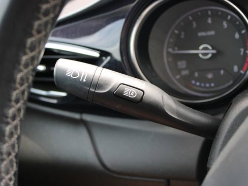 Used 2020 Buick Encore GX Select w/ Sport Touring Package FWD image 35