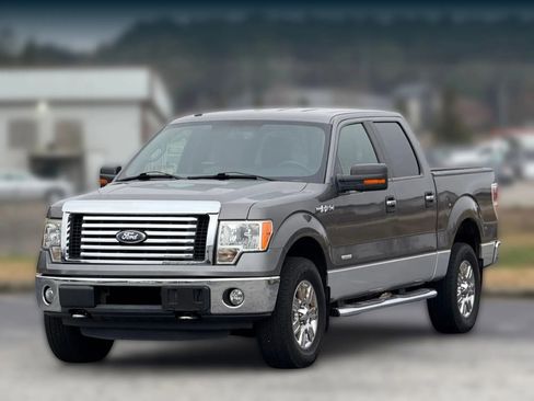 Used 2011 Ford F150 XLT w/ XLT Chrome Pkg image 6
