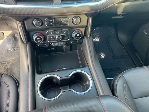 Used 2024 Chevrolet Suburban RST w/ Luxury Package image 16