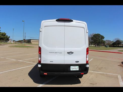 Used 2023 Ford Transit 250 Medium Roof AWD image 4