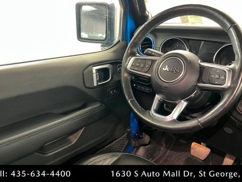 Used 2023 Jeep Wrangler Unlimited Rubicon 4xe w/ Dual Top Group AWD/4WD image 11