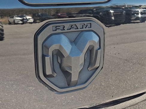 Used 2022 RAM 1500 Big Horn w/ Night Edition AWD/4WD image 28
