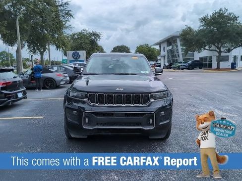 Used 2023 Jeep Grand Cherokee Overland w/ Rear Seat Video Group I AWD/4WD image 2
