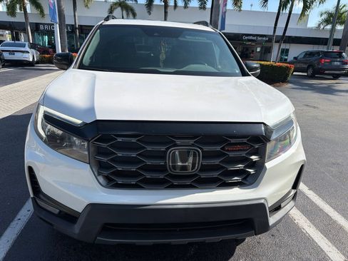 Used 2023 Honda Passport TrailSport image 2