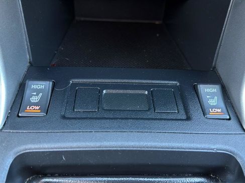 Used 2014 Subaru Forester 2.5i Premium AWD/4WD image 25