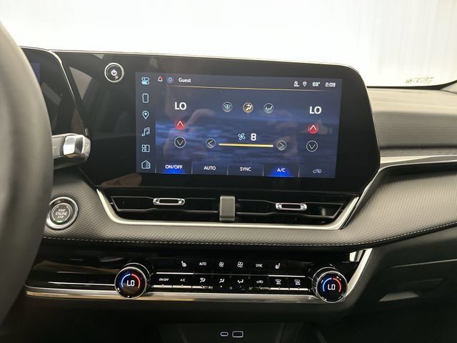New 2027 Chevrolet Equinox LT w/ Convenience Package II AWD/4WD image 17