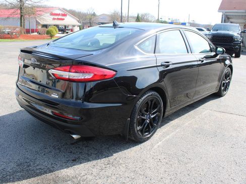 Used 2020 Ford Fusion SE w/ Equipment Group 151A image 5