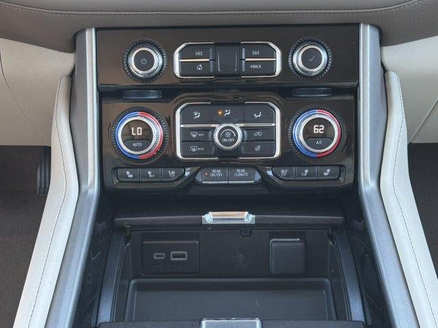 Used 2024 GMC Yukon Denali w/ Denali Reserve Package AWD/4WD image 37