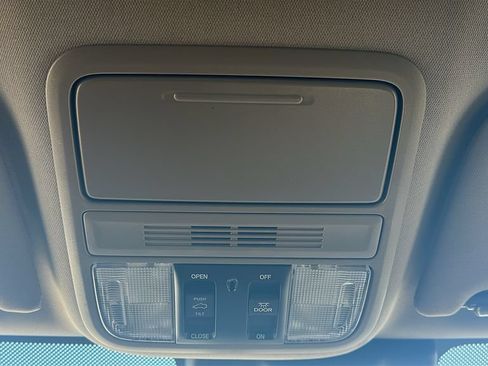 Used 2019 Honda Odyssey EX-L image 30