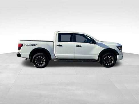 Used 2024 Nissan Titan PRO-4X w/ Pro-4x Utility Package image 9