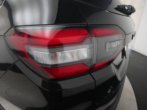Certified 2025 Honda Pilot Black Edition image 35