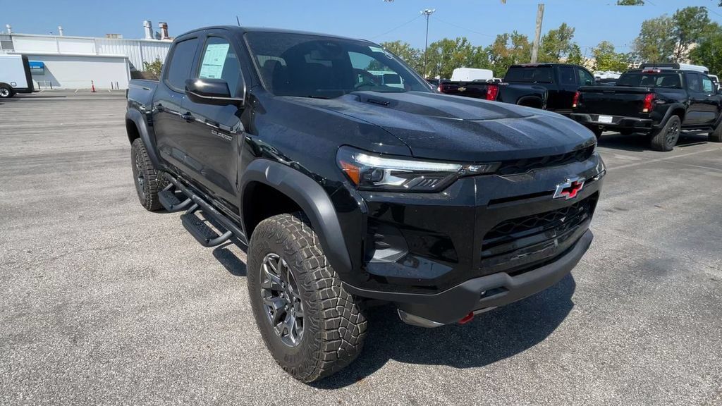 New 2026 Chevrolet Colorado ZR2 AWD/4WD image 4