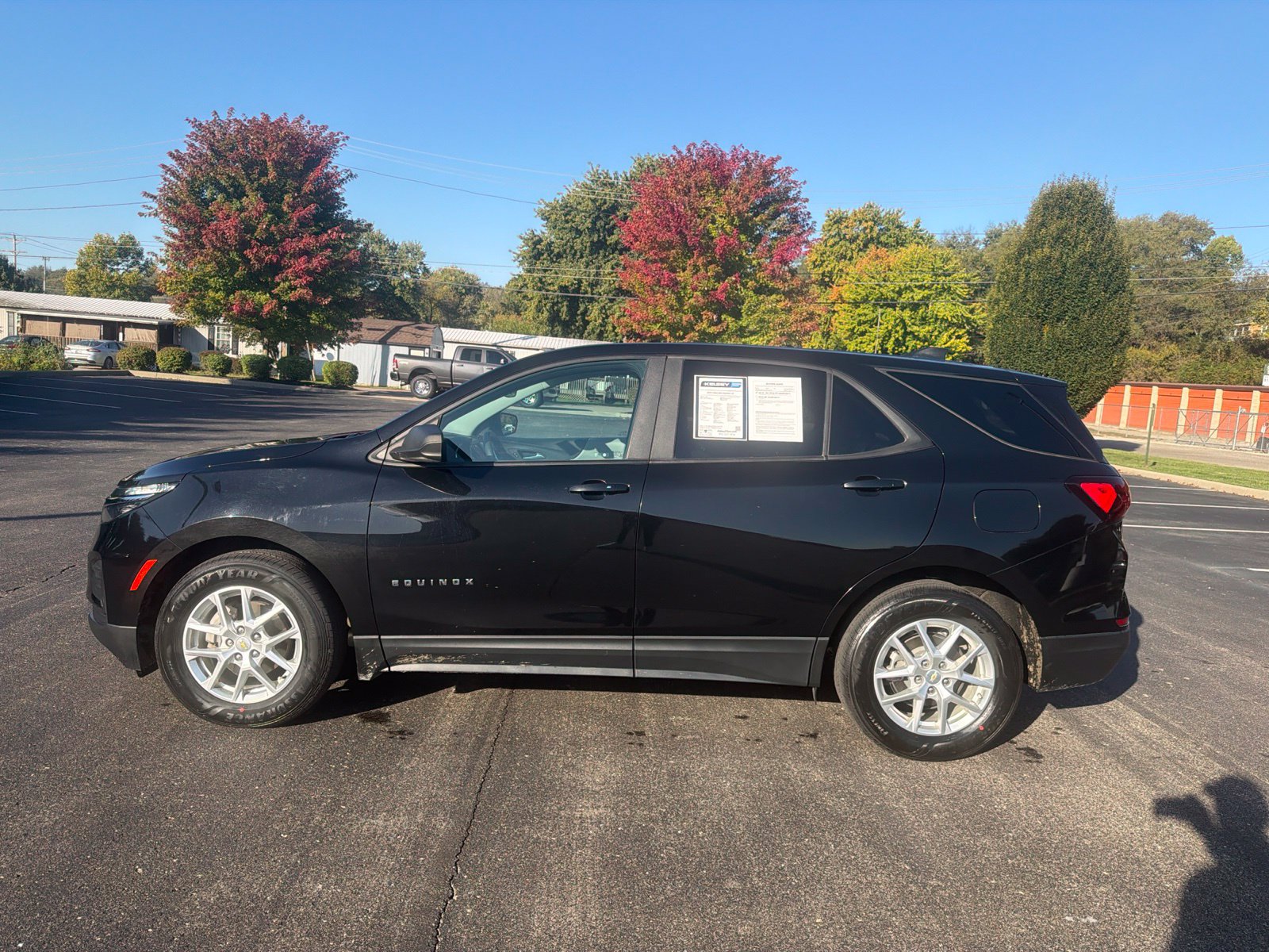 Certified 2022 Chevrolet Equinox LS w/ LS Convenience Package FWD image 2