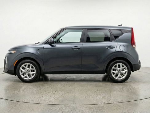 Used 2025 Kia Soul LX w/ LX Technology Package image 5