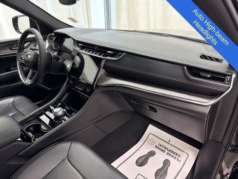 Used 2024 Jeep Grand Cherokee Overland w/ Trailer Tow Package image 10