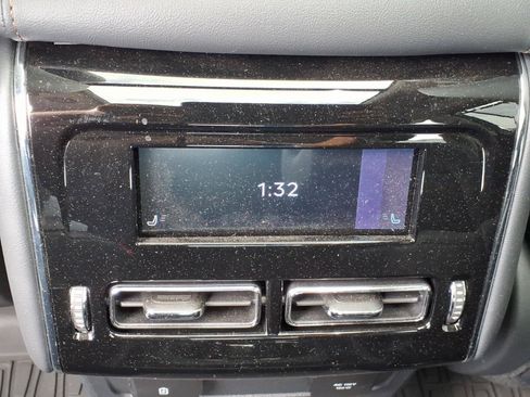 Used 2025 Lincoln Aviator Reserve w/ Equipment Group 201A AWD/4WD image 8