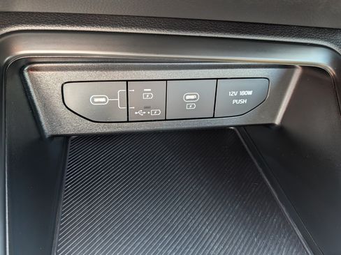 Certified 2025 Kia K5 LXS FWD image 33