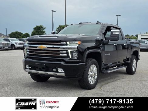 Used 2023 Chevrolet Silverado 3500 High Country w/ Z71 Off-Road Package AWD/4WD image 3