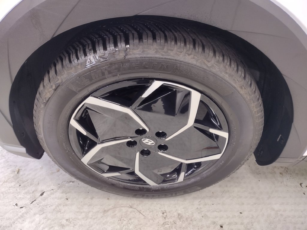 Certified 2024 Hyundai Ioniq 5 SE AWD/4WD image 6