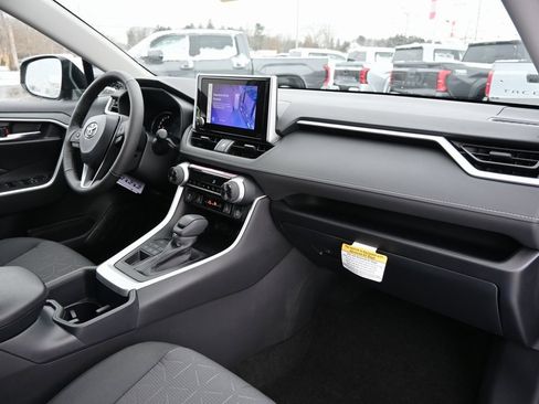 New 2025 Toyota RAV4 XLE image 15