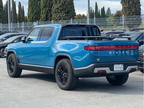 Used 2022 Rivian R1T Adventure AWD/4WD image 7