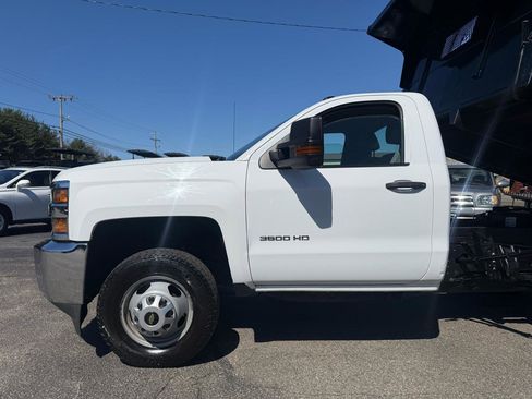 Used 2017 Chevrolet Silverado 3500 W/T w/ WT Convenience Package image 4