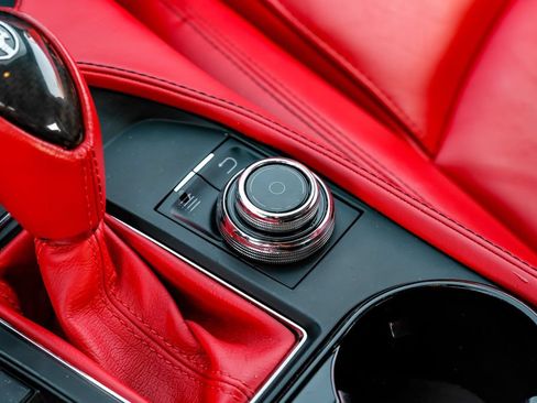Used 2018 Maserati GranTurismo Sport RWD image 27