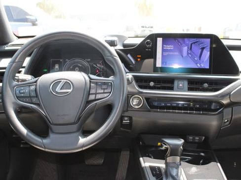 Certified 2024 Lexus UX 250h FWD image 14