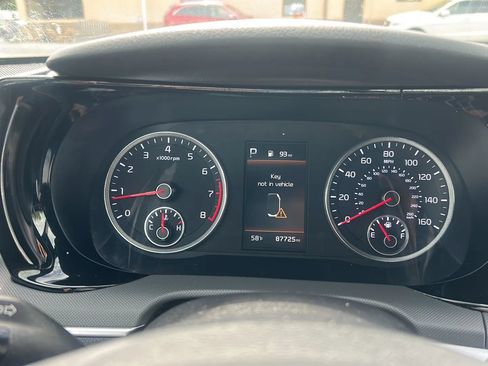 Used 2022 Kia K5 GT-Line FWD image 24