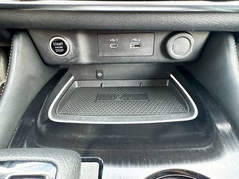Certified 2023 Nissan Rogue Platinum w/ Platinum Premium Package AWD/4WD image 31