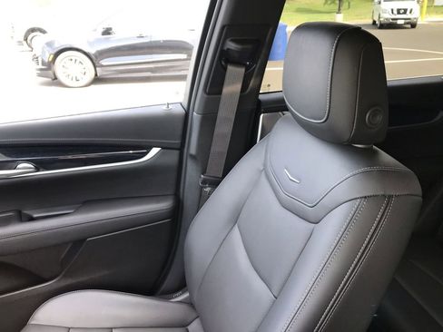Used 2024 Cadillac XT5 Premium Luxury w/ LPO, Floor Liner Package AWD/4WD image 24