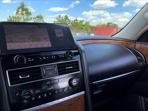 Used 2021 Nissan Armada SL image 35