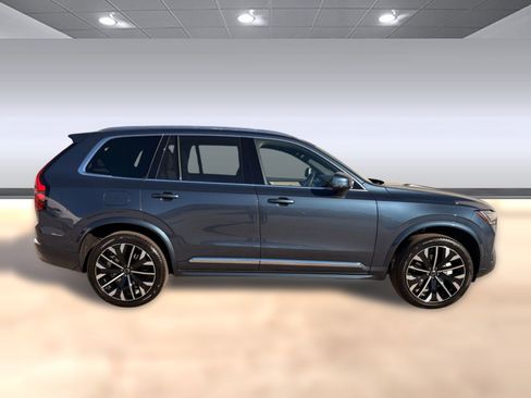 New 2026 Volvo XC90 B6 Plus w/ Protection Package Premier image 8
