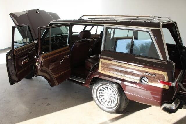 Used 1989 Jeep Grand Wagoneer AWD/4WD image 50