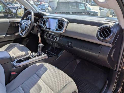 Used 2022 Toyota Tacoma SR5 image 23