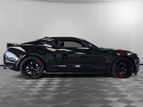 Used 2018 Chevrolet Camaro SS w/ Redline Edition RWD image 9