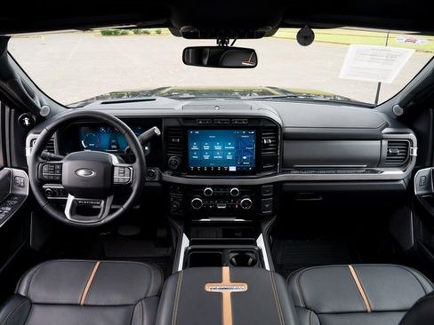 Used 2024 Ford F250 Platinum image 23