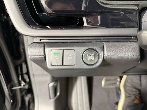 New 2025 Porsche Panamera image 32