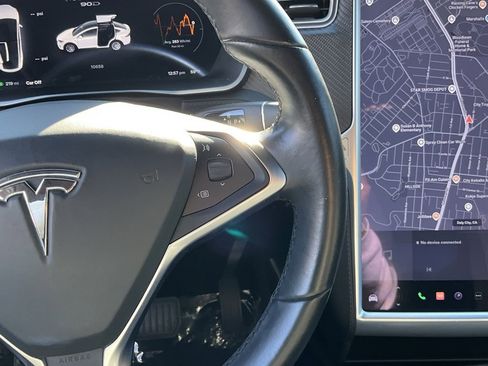 Used 2016 Tesla Model X 90D image 43