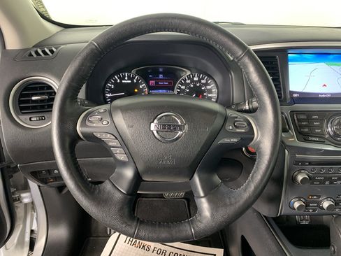 Used 2019 Nissan Pathfinder SL FWD image 21