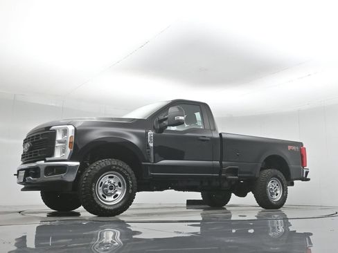 Certified 2024 Ford F250 XL w/ XL Off-Road Package image 42
