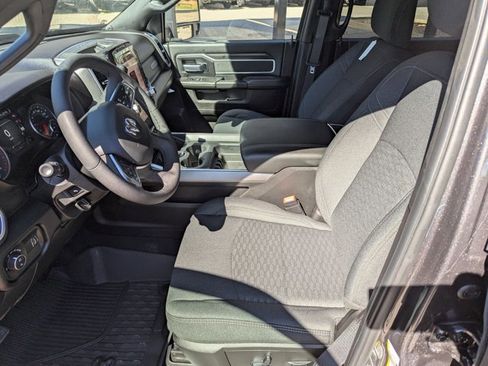 New 2026 RAM 3500 Big Horn AWD/4WD image 4
