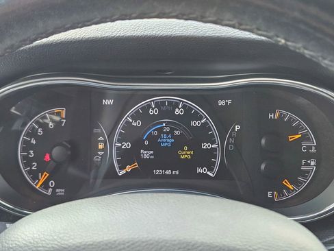 Used 2021 Jeep Grand Cherokee Laredo X RWD image 18