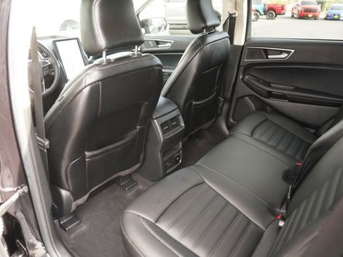 Used 2021 Ford Edge SEL w/ Convenience Package image 11