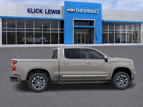 New 2026 Chevrolet Silverado 1500 High Country w/ Z71 Off-Road Package AWD/4WD image 5