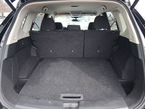 Certified 2025 Nissan Rogue SV AWD/4WD image 31