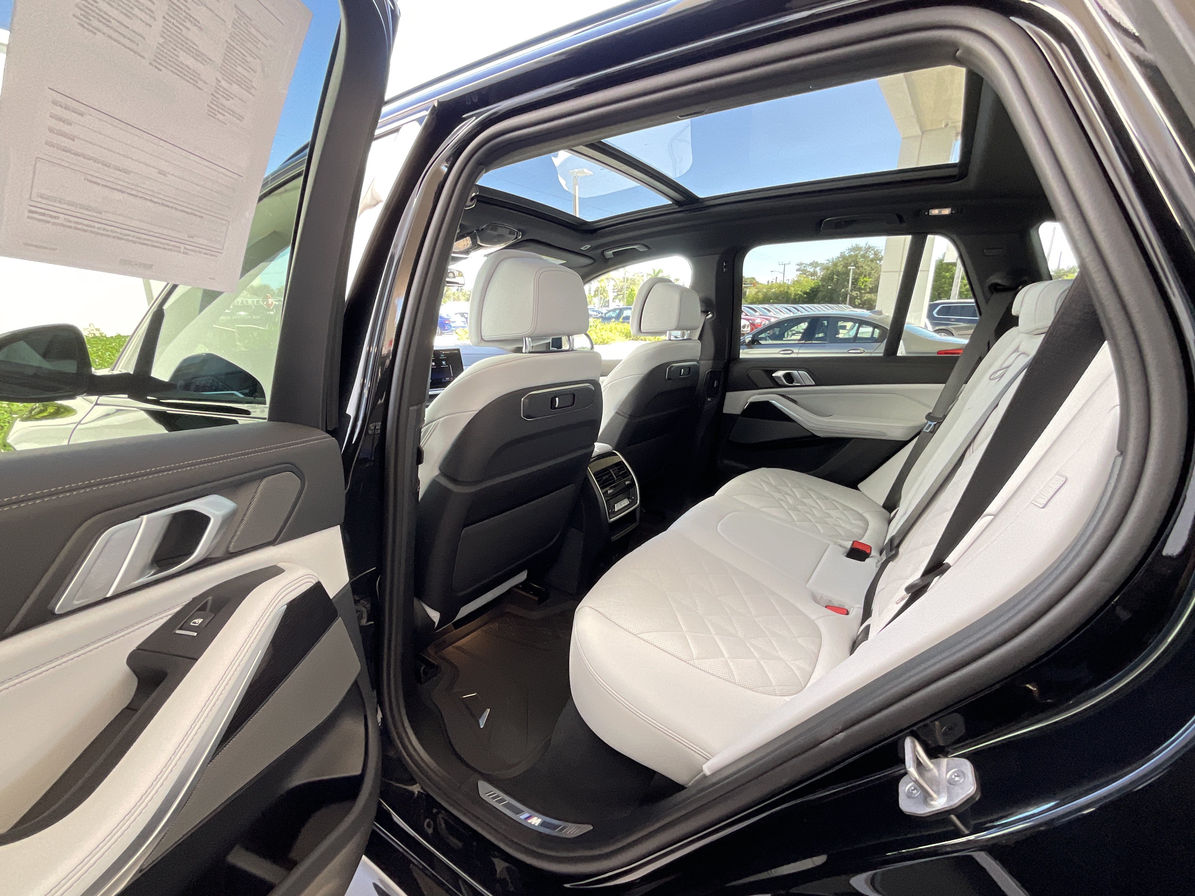 Certified 2025 BMW X5 sDrive40i w/ M Sport Package RWD image 24