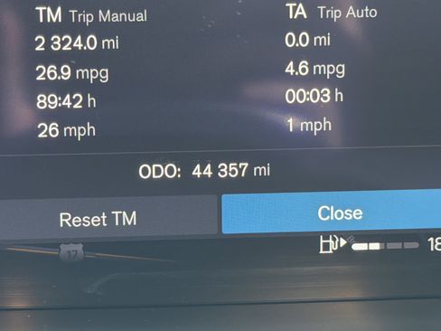 Certified 2022 Volvo V90 B6 Cross Country image 56