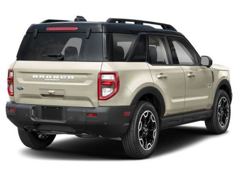 New 2025 Ford Bronco Sport Outer Banks w/ Outer Banks Tech Package+ image 2