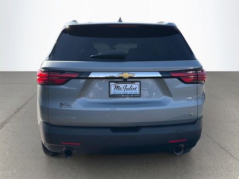 Used 2023 Chevrolet Traverse LT image 5